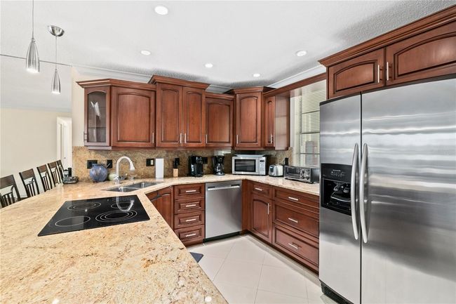 Kitchen | Image 4