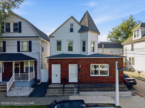 121 Carlisle St, Wilkes Barre, PA, 18702-3403 | Card Image