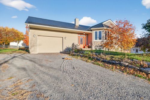 45 Huron St, Napanee, ON, K7R3L2 | Card Image