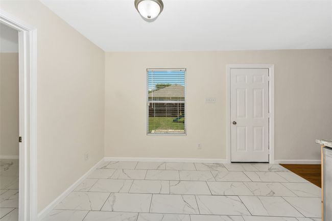 12109 Arbor Lake Rd, House other with 5 bedrooms, 3 bathrooms and null parking in Rhome TX | Image 14