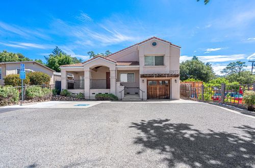17977 Highway 12, Sonoma, CA, 95476 | Card Image