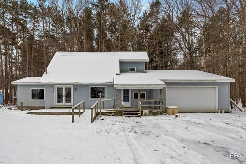 9462 E Colby Road, Crystal, MI, 48818 | Card Image