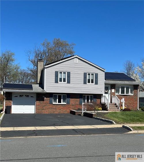 206 Oakmanor Pkwy, South Plainfield, NJ, 07080-4925 | Card Image