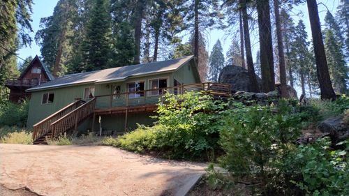 54677 Alder Dr, Springville, CA, 93265-9109 | Card Image
