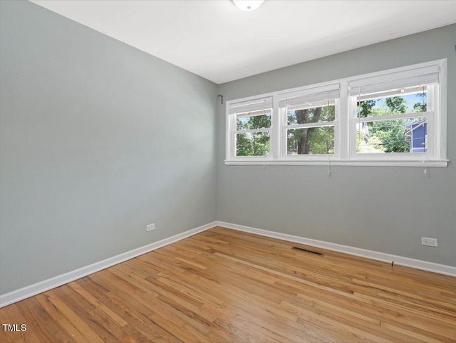27-Bedroom 1 | Image 11