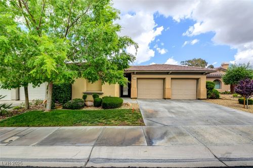 4 Chatmoss Rd, Henderson, NV, 89052-6651 | Card Image
