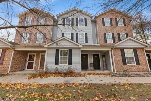 28 Matilda Ave, Somerset, NJ, 08873-3724 | Card Image