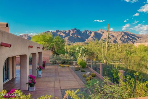 6314 N Via Lomas De Paloma, Tucson, AZ, 85718-3386 | Card Image