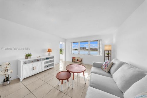 apt-306-1530 Ne 191st St, Miami, FL, 33179-4155 | Card Image