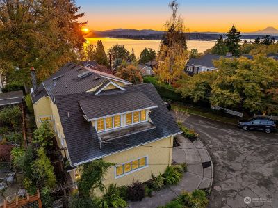 3700 E Union Street, House other with 4 bedrooms, 2 bathrooms and 1 parking in Seattle WA | Image 2