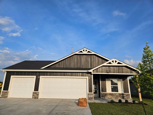 915 N Forestview St, Wichita, KS, 67235 | Card Image