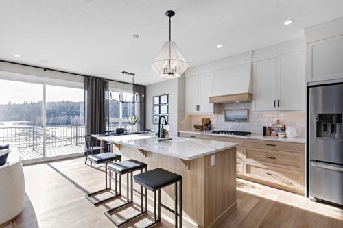 {{alt}} | Card Image