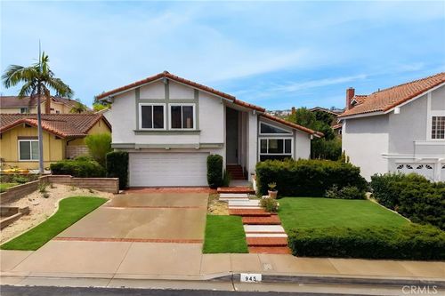 945 S Calle Venado, Anaheim, CA, 92807-5005 | Card Image