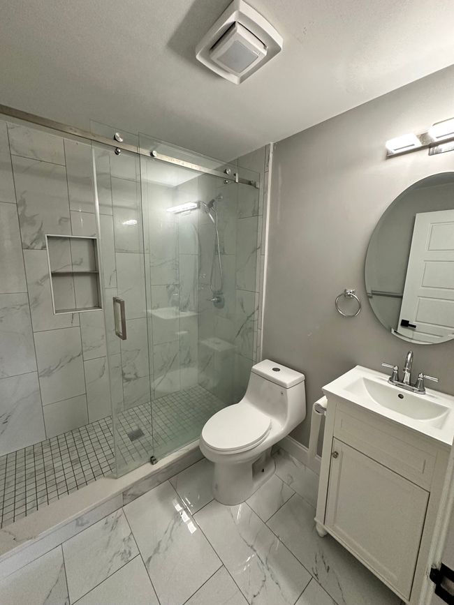 24739 Middlebelt Rd, House other with 3 bedrooms, 3 bathrooms and null parking in Farmington Hills MI | Image 15