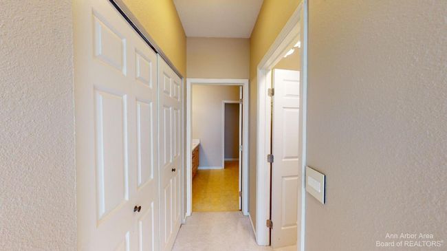 1408 Fox Pointe Cir, Condo with 2 bedrooms, 2 bathrooms and null parking in Ann Arbor MI | Image 13