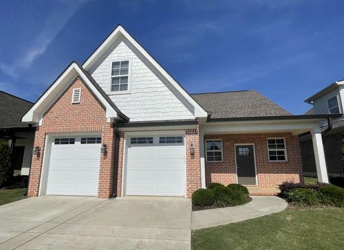 8133 Double Eagle Ct, Ooltewah, TN, 37363-7177 | Card Image