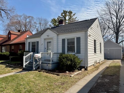 1529 Beech St, Saginaw, MI, 48602-2819 | Card Image