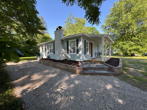 8492 N 850 E, New Carlisle, IN, 46552-8862 | Card Image