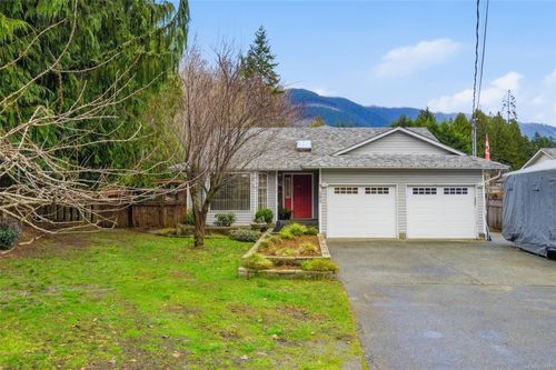 203 Greendale Rd, Lake Cowichan, BC, V0R2G0 | Card Image