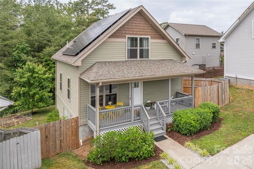 5 Declan Dr, Weaverville, NC, 28787-0655 | Card Image