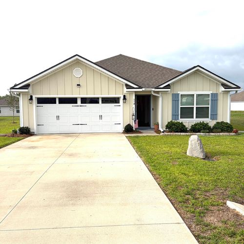 114 E Pecan St, CRAWFORDVILLE, FL, 32327-2171 | Card Image