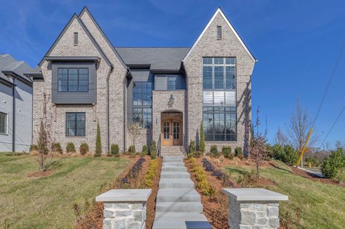 2950 Del Rio Pike, Franklin, TN, 37069-2100 | Card Image