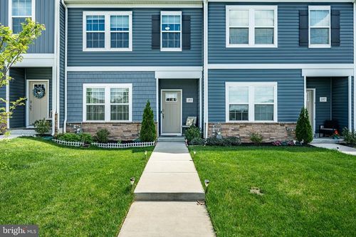 195 S Harner Blvd, COATESVILLE, PA, 19320-6649 | Card Image