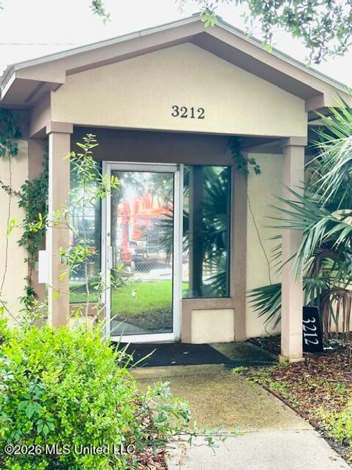 3212 Magnolia St, Pascagoula, MS, 39567-4114 | Card Image