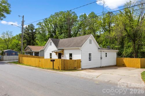 2942 Reid Ave, Charlotte, NC, 28208-6812 | Card Image