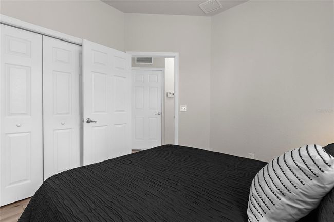 11819 Tempest Harbor Loop, House other with 3 bedrooms, 2 bathrooms and null parking in VENICE FL | Image 17