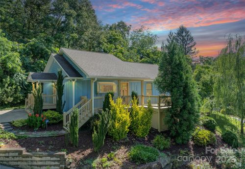 123 Thurland Ave, Asheville, NC, 28803-2956 | Card Image