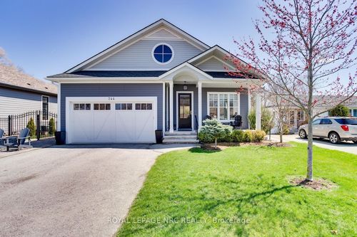 244 Cherry Hill Blvd S, Crystal Beach, ON, L0S1B0 | Card Image
