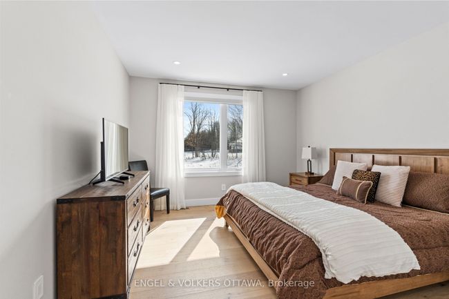 425 Ginger Cres, House other with 5 bedrooms, 4 bathrooms and 6 parking in Metcalfe ON | Image 29