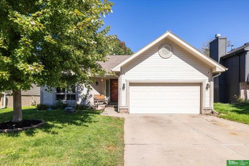 8432 Weber Street, Omaha, NE, 68122 | Card Image