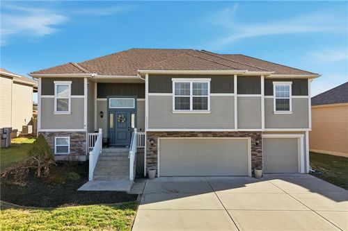 12311 N Wayne Ave, Kansas City, MO, 64165-1003 | Card Image