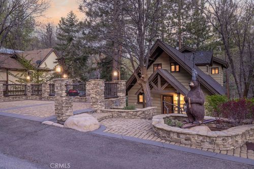 802 Conklin Rd, Big Bear Lake, CA, 92315-9782 | Card Image