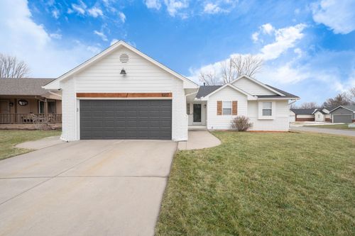 8202 W 16th Ct N, Wichita, KS, 67212 | Card Image