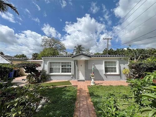 a-1465 Sw 28th Way, Fort Lauderdale, FL, 33312-3956 | Card Image