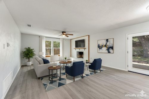 509 Bryan Dr, Denison, TX, 75020-3607 | Card Image