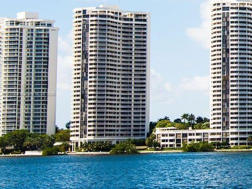 apt-902-2800 Island Blvd, Aventura, FL, 33160-4937 | Card Image