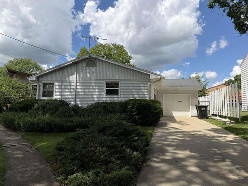 1348 Lincoln Ct, Beloit, WI, 53511-4213 | Card Image
