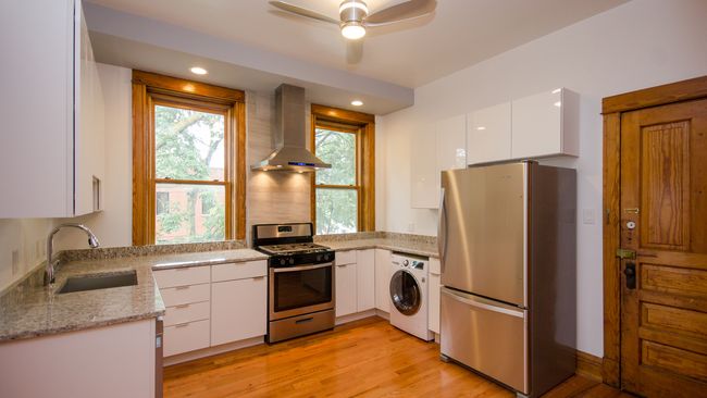 APT-3 - 1301 Addison St, Condo with 3 bedrooms, 2 bathrooms and null parking in CHICAGO IL | Image 10