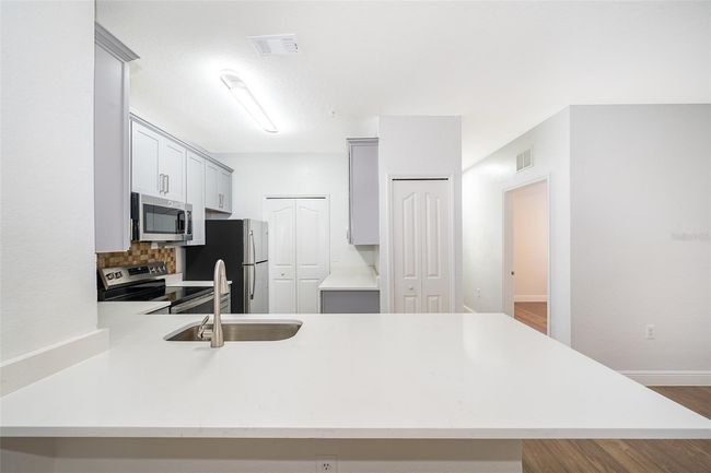 UNIT-102 - 6141 Metrowest Blvd, Condo with 4 bedrooms, 2 bathrooms and null parking in ORLANDO FL | Image 6