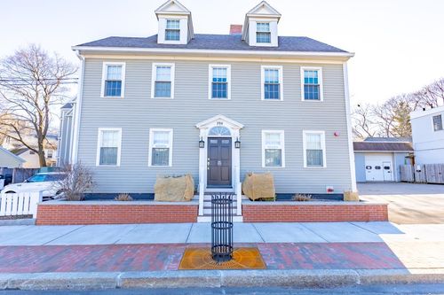 1-198 Islington Street, Portsmouth, NH, 03801 | Card Image