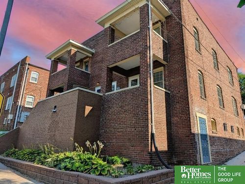 3155 Jackson St, Omaha, NE, 68105-1454 | Card Image