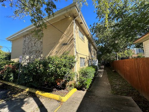 3-1400 N Austin St, Denton, TX, 76201-3182 | Card Image