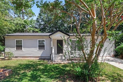 32 Westgate Park Ln, Newnan, GA, 30263-1727 | Card Image