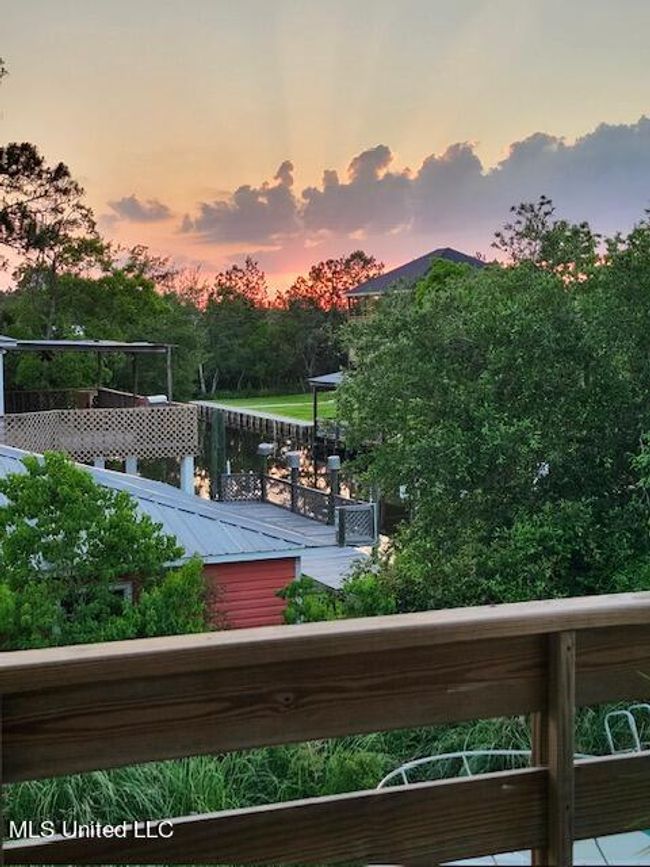 4020 Nineteenth sunset photo 5 15 24 | Image 31