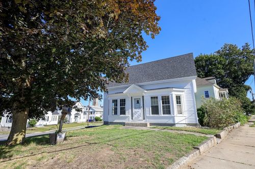 93 School St, Milford, MA, 01757-2061 | Card Image