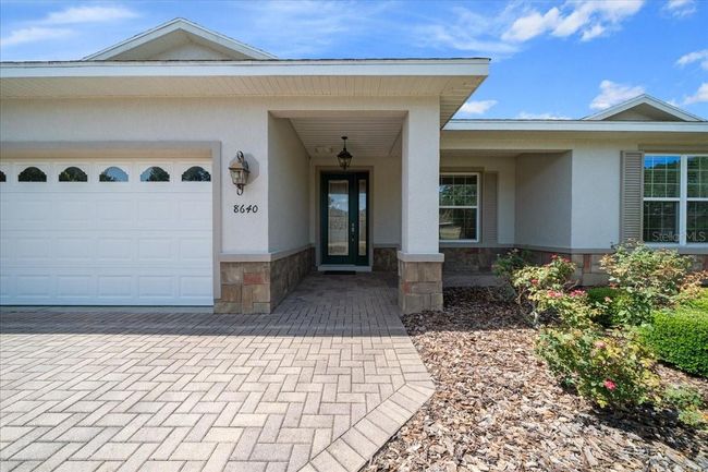 8640 Sw 83 Rd Loop, House other with 3 bedrooms, 2 bathrooms and null parking in OCALA FL | Image 8